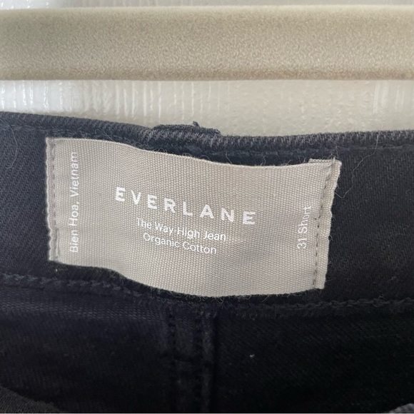 NEW WITH TAGS Everlane Black The Way-High Straight Leg Jean in Size 31 Short - Picture 6 of 10